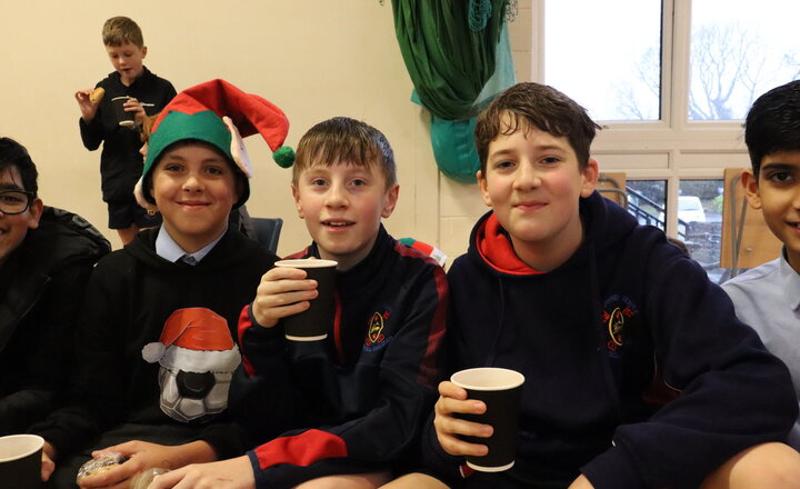 Image of Pupils in year 8 take part in a Mental Elf run to raise money for Lancashire Mind