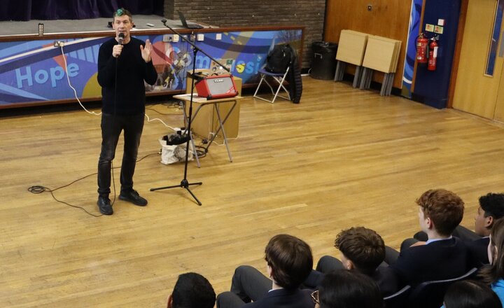 Image of Author Julian Sedgwick talks to pupils about his novels Tsunami Girl and 100 Tales from the Tokyo Ghost Café